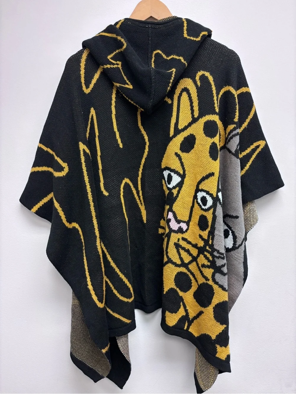 Ppaayyss Feline Knitted Hooded Poncho